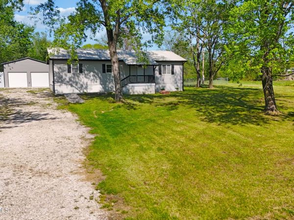 3429 STATE ROAD AA, Holts Summit, MO 65043