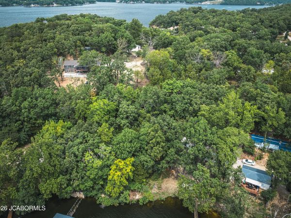 705 WINTER WOOD LOOP, Linn Creek, MO 65052