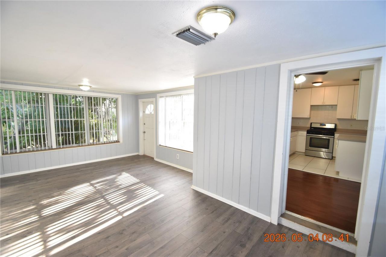 2801 Sanders Drive, Tampa, FL 33611 Photo