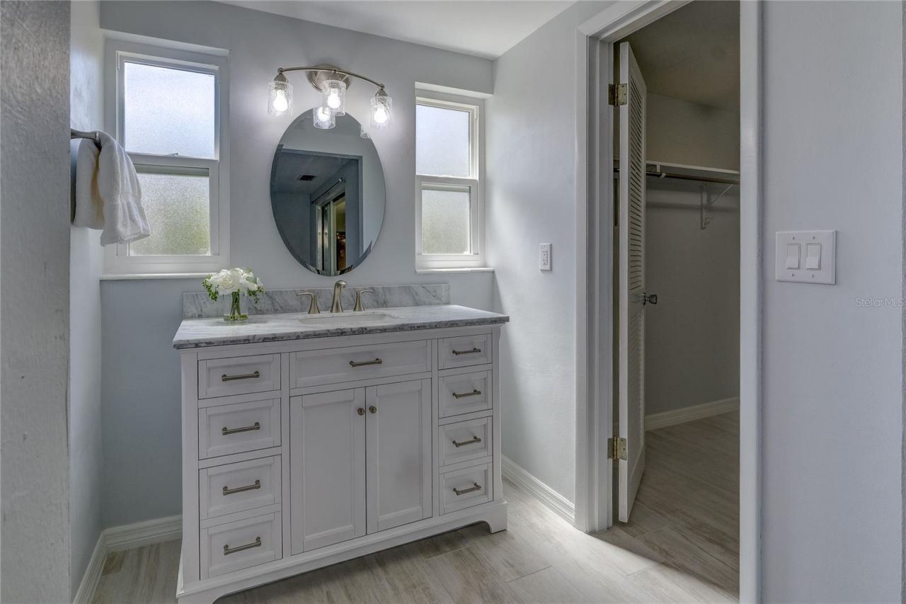 3024 Chase Circle, Sarasota, FL 34231 Photo