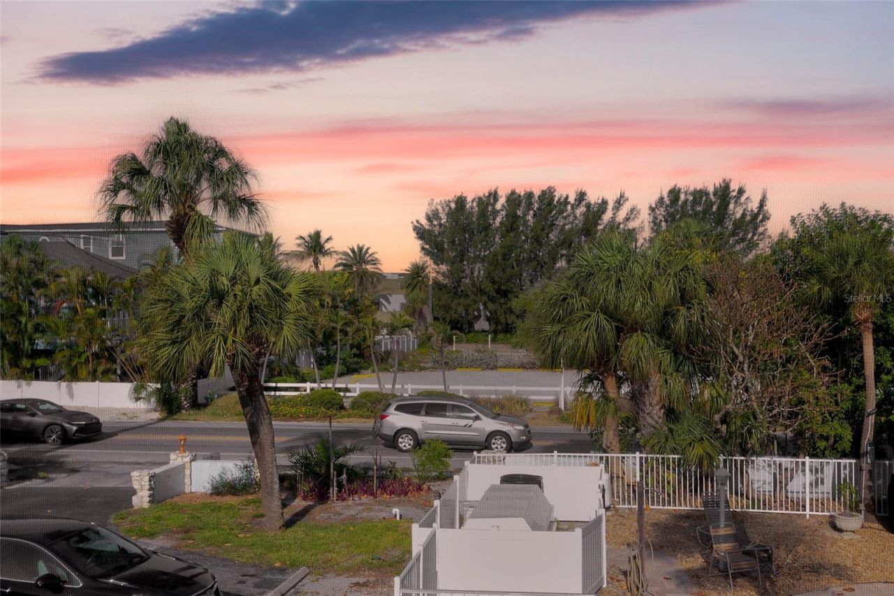 4307 Gulf Drive, Unit 207, Holmes Beach, FL 34217 Photo