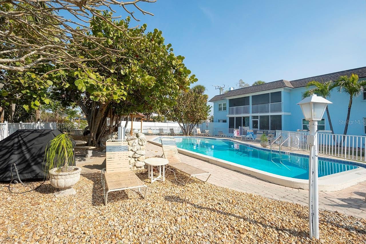 4307 Gulf Drive, Unit 207, Holmes Beach, FL 34217 Photo