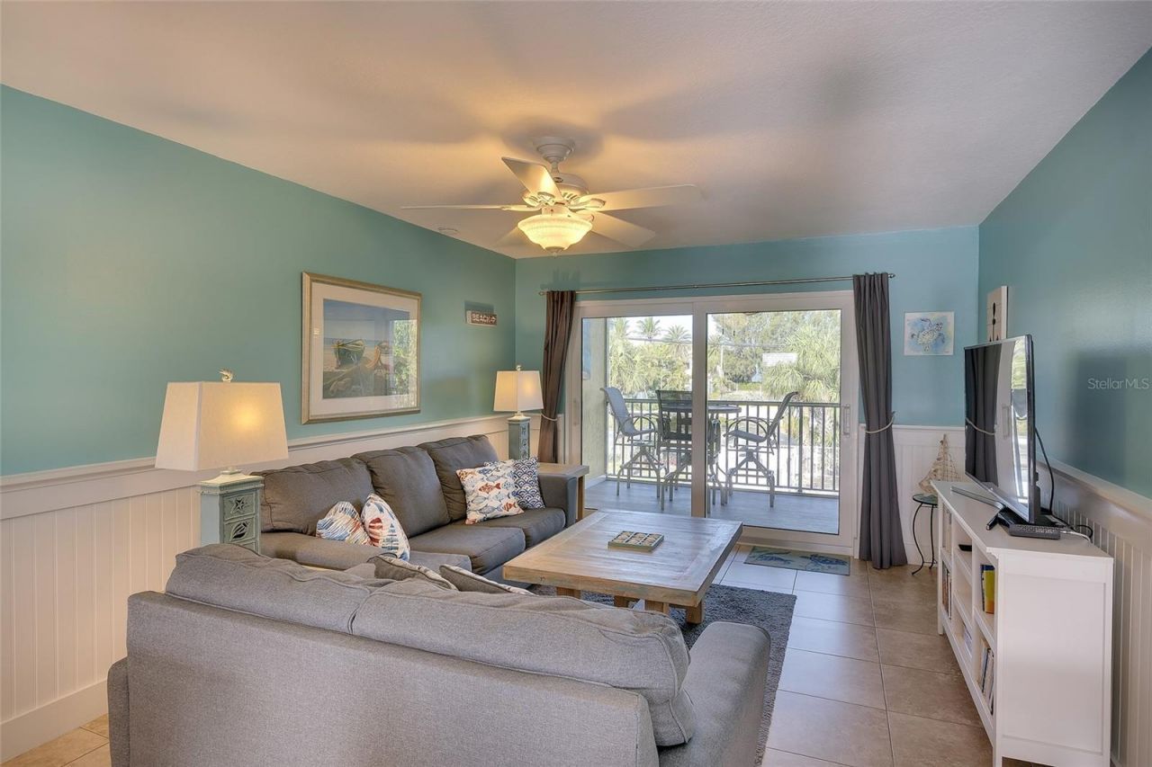 4307 Gulf Drive, Unit 207, Holmes Beach, FL 34217 Photo