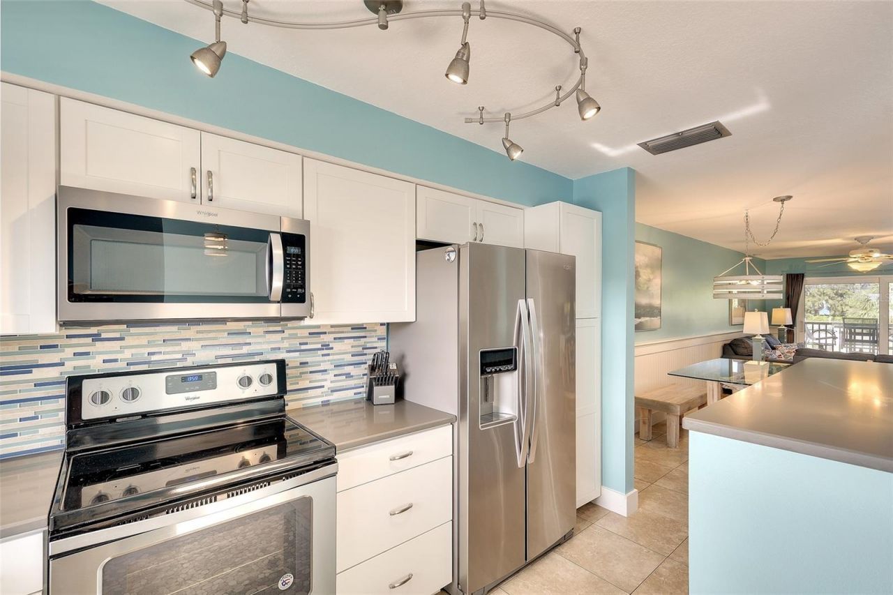 4307 Gulf Drive, Unit 207, Holmes Beach, FL 34217 Photo