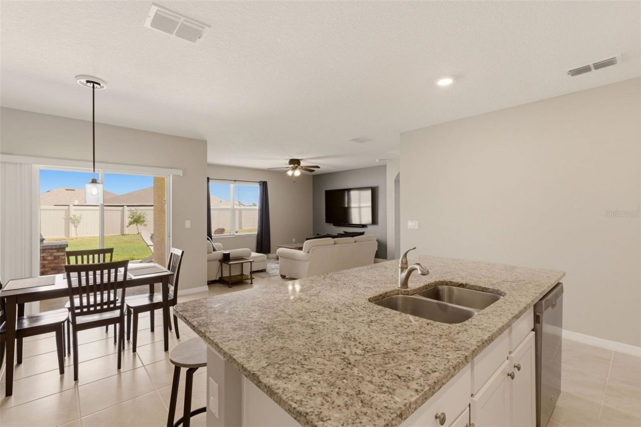 300 Winged Elm Drive, Debary, FL 32713 Photo