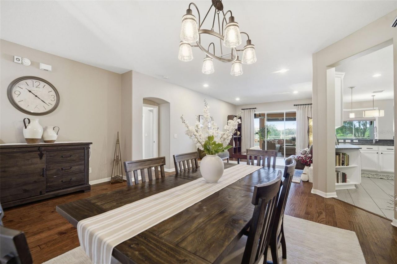 805 Hickory Fork Drive, Seffner, FL 33584 Photo