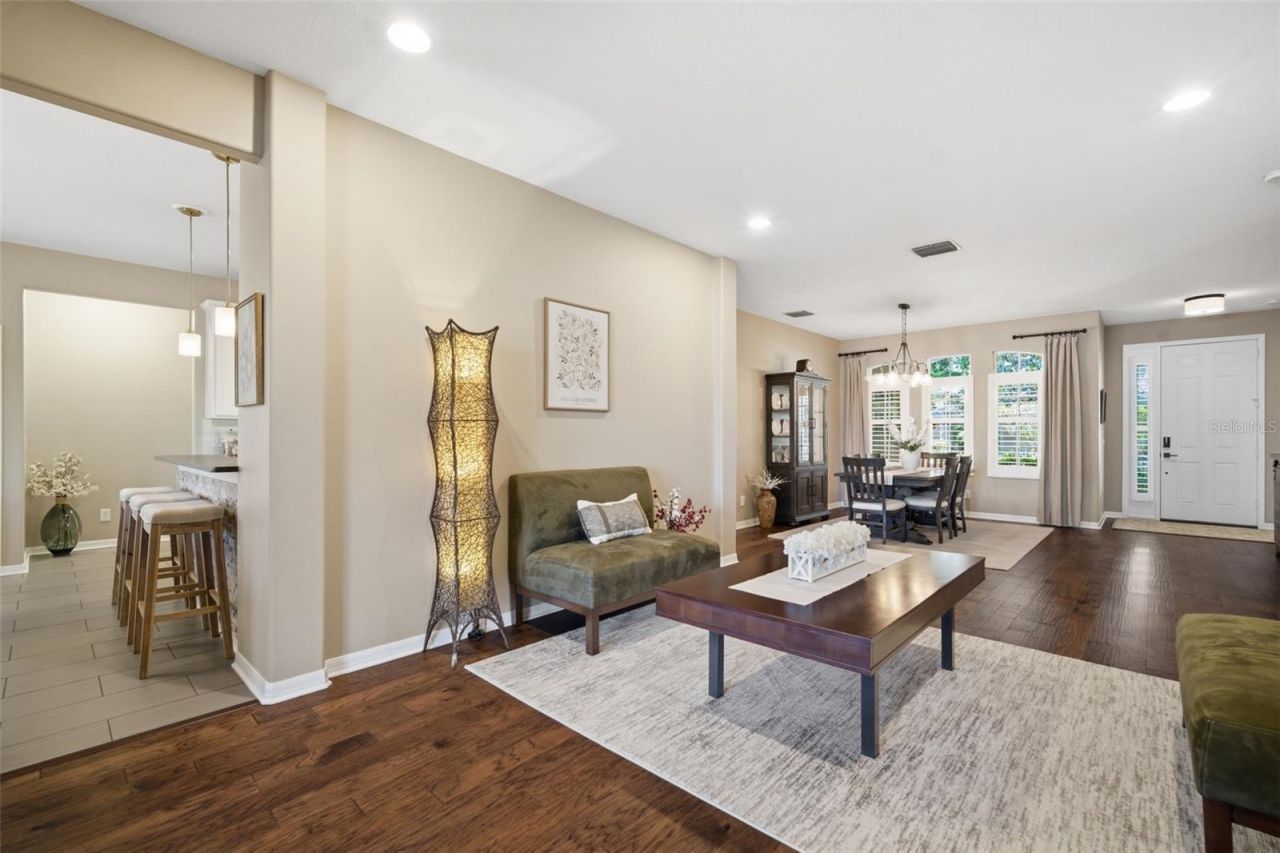 805 Hickory Fork Drive, Seffner, FL 33584 Photo