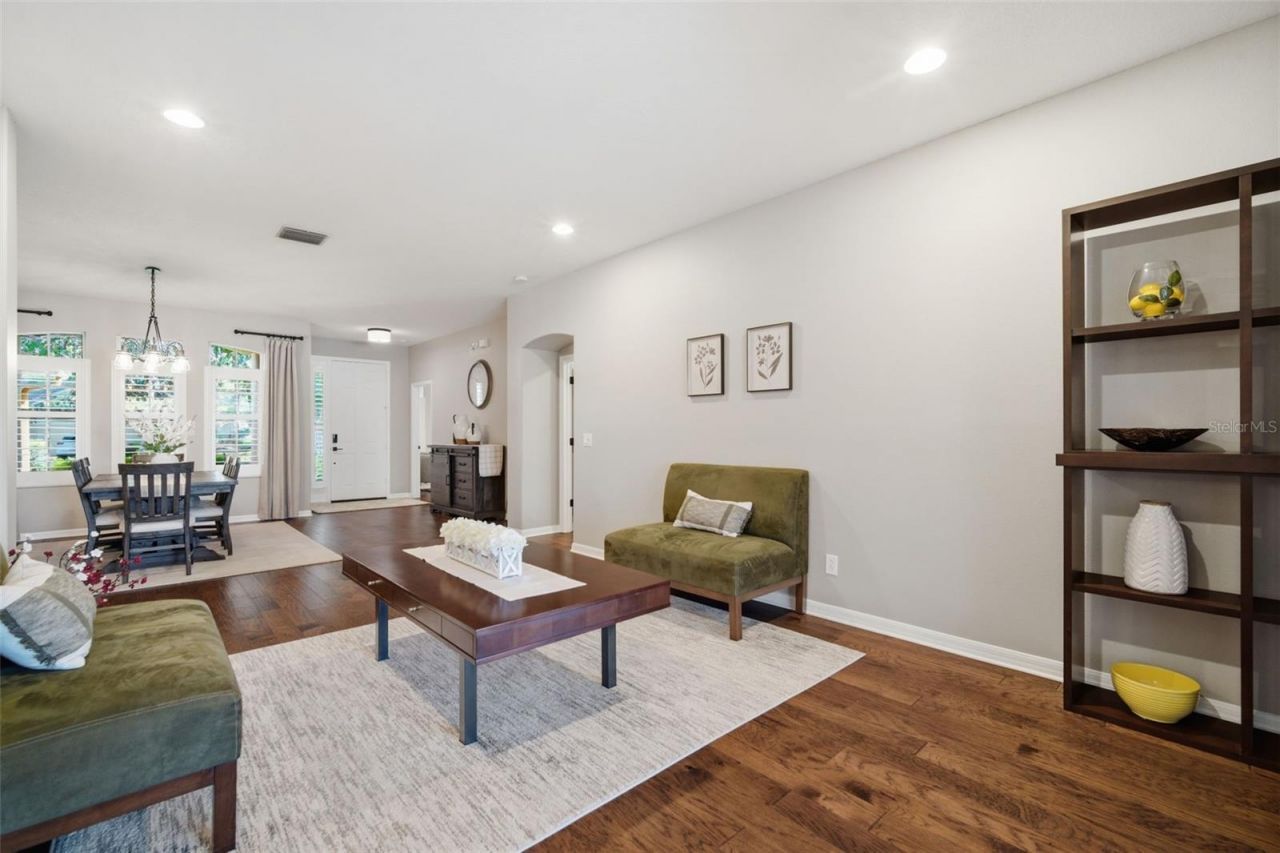 805 Hickory Fork Drive, Seffner, FL 33584 Photo