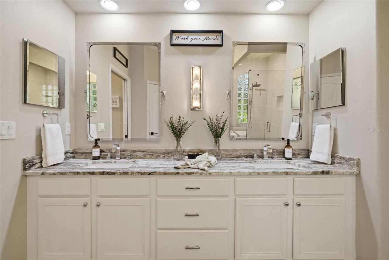 805 Hickory Fork Drive, Seffner, FL 33584 Photo
