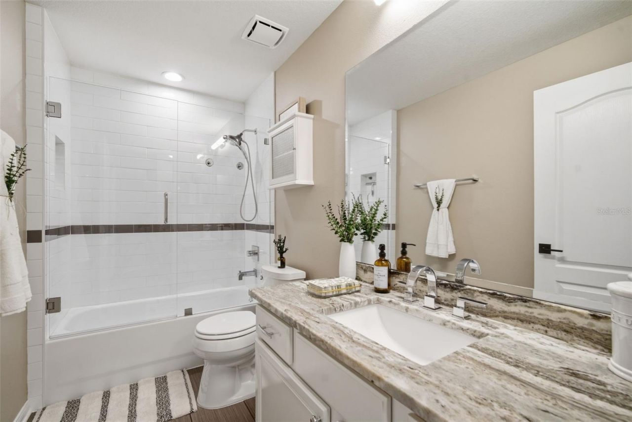 805 Hickory Fork Drive, Seffner, FL 33584 Photo