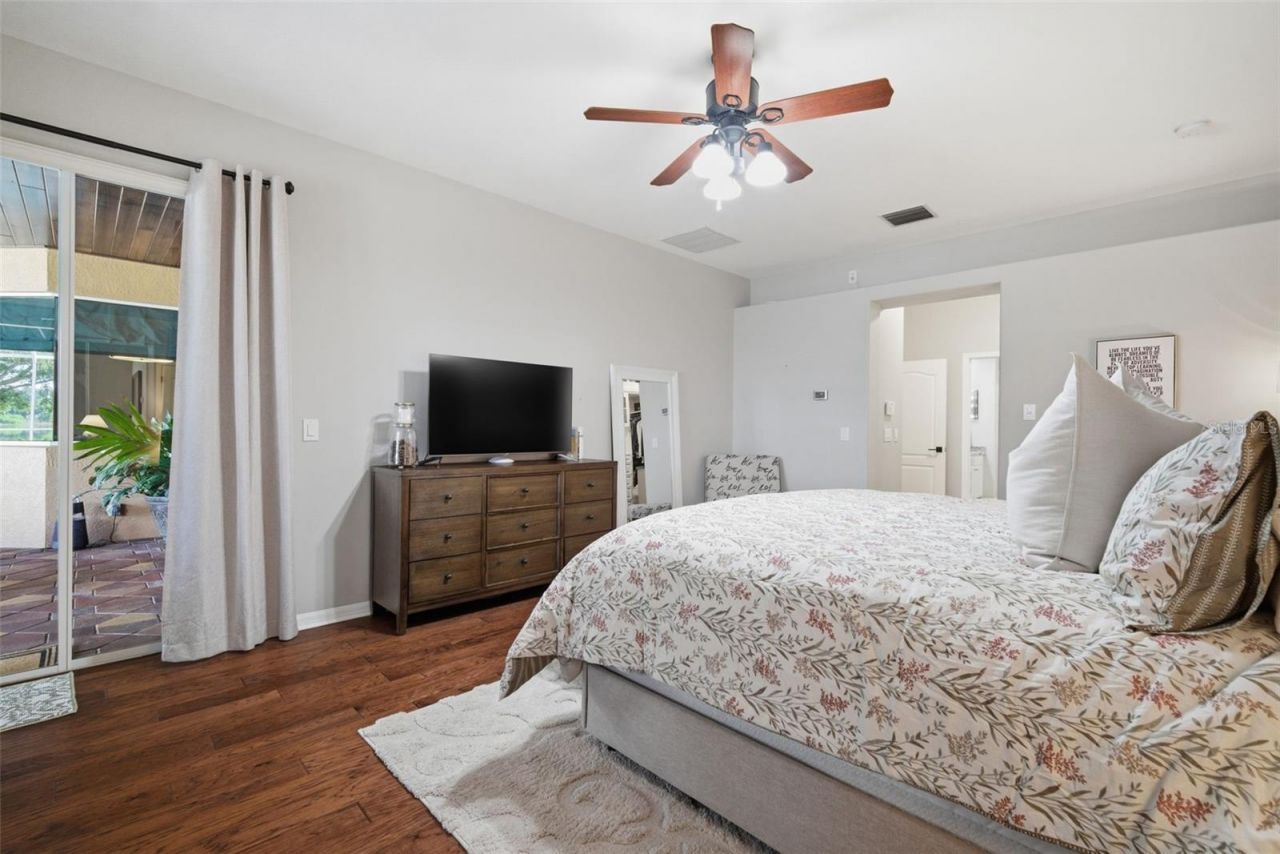 805 Hickory Fork Drive, Seffner, FL 33584 Photo