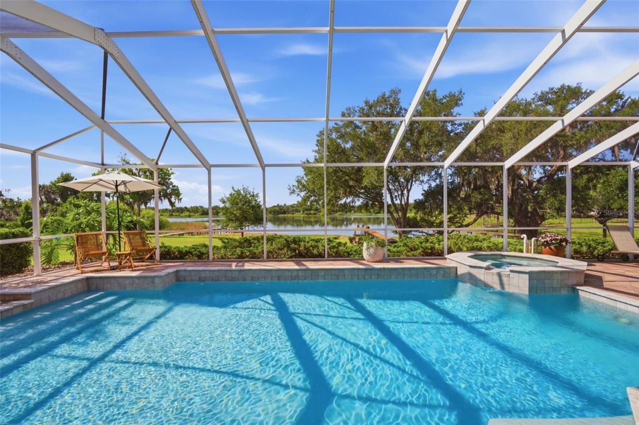 805 Hickory Fork Drive, Seffner, FL 33584 Photo