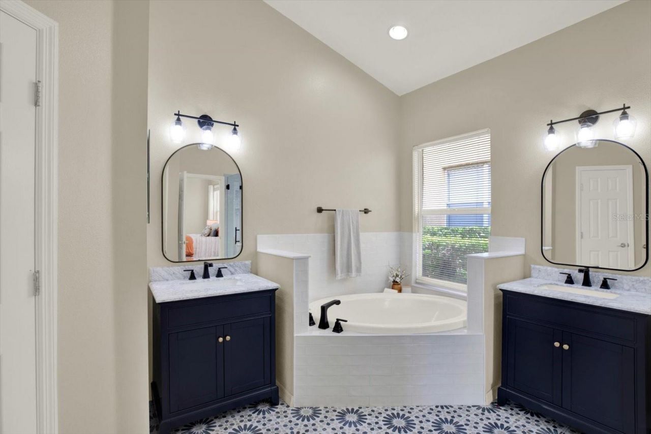 18019 Java Isle Drive , Tampa, FL 33647 Photo