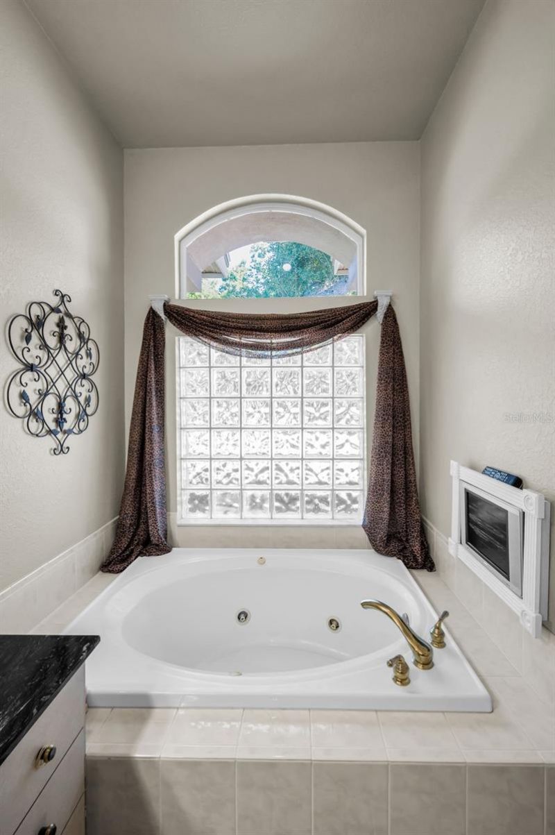 1802 Oak Ridge Road , Safety Harbor, FL 34695 Photo