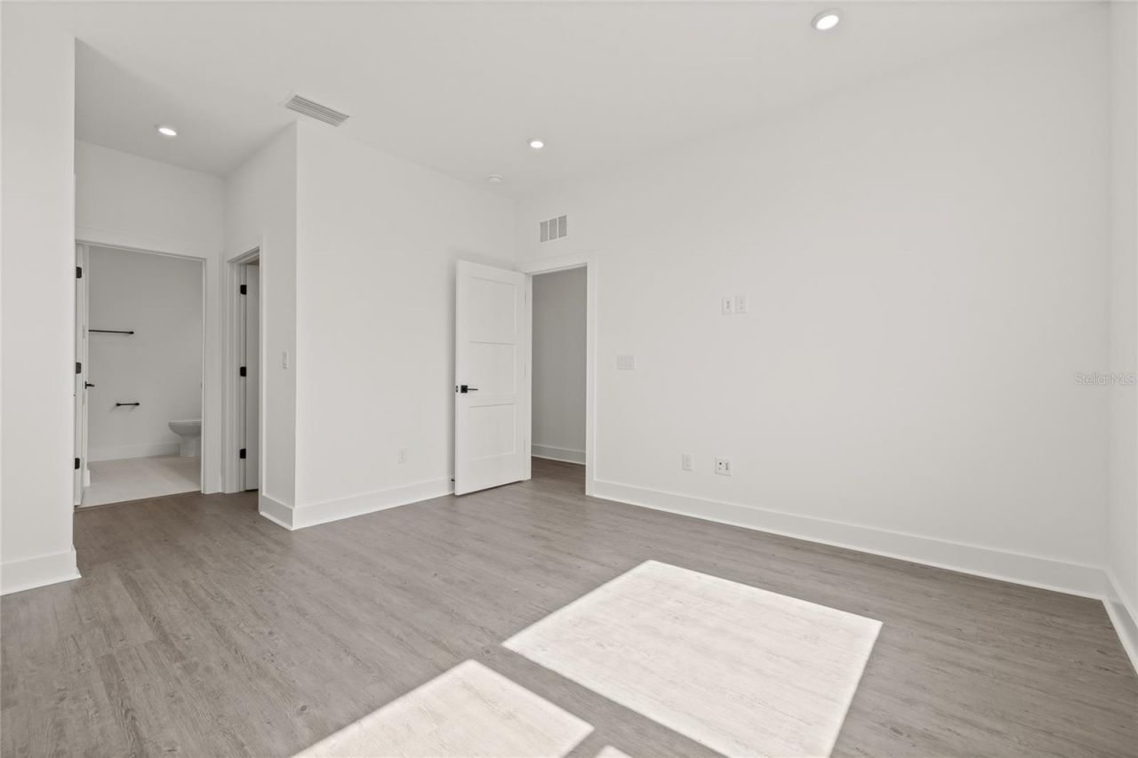 301 15th Street N, Saint Petersburg, FL 33705 Photo