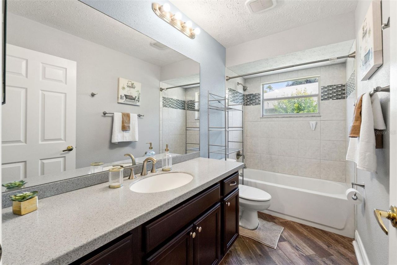 10311 Pineneedles Drive , New Port Richey, FL 34654 Photo