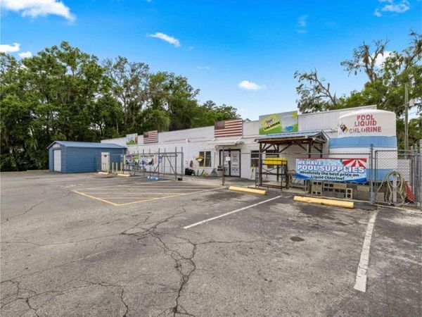 2926/3010 NE JACKSONVILLE ROAD , OCALA, FL 34479