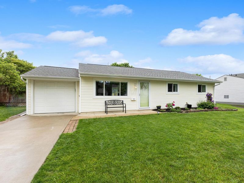 4550 Paxton Drive S, Hilliard, OH 43026 Photo 2