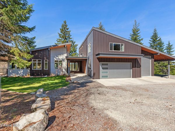 8655 E Challenge RD, Hayden, ID 83835