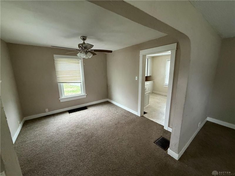 2122 S Smithville Road, Dayton, OH 45420 Photo 7