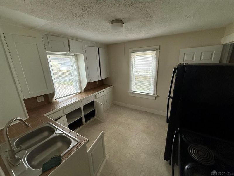 2122 S Smithville Road, Dayton, OH 45420 Photo 8