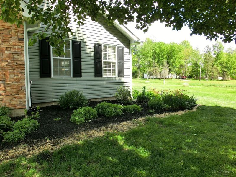 412 Dortmund Drive, Fayetteville, OH 45118 Photo 3