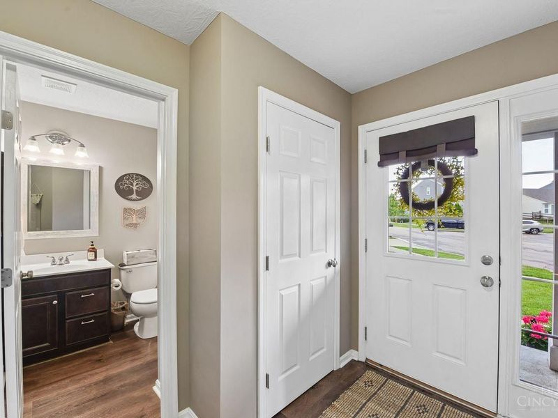 4223 Hunting Hawk Drive, Turtle Creek Twp, OH 45036 Photo 9