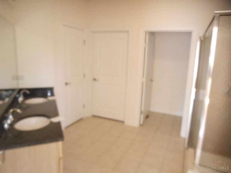 8452 Kenwood Rd, Sycamore Township, OH 45236 Photo 16