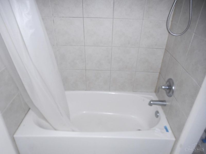8452 Kenwood Rd, Sycamore Township, OH 45236 Photo 21