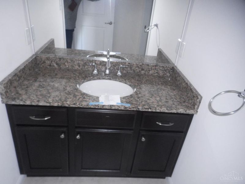 8452 Kenwood Rd, Sycamore Township, OH 45236 Photo 23