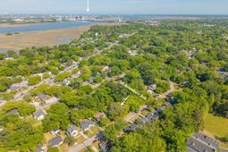 58 Avondale Avenue photo 4