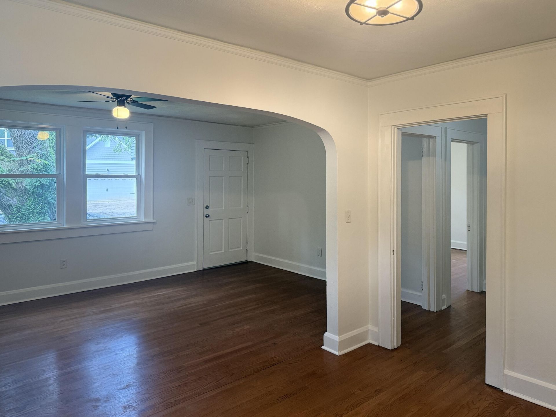 58 Avondale Avenue Photo 8