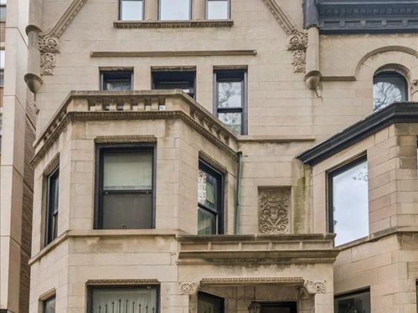 42 E CEDAR Street, Unit 3, Chicago, IL 60611