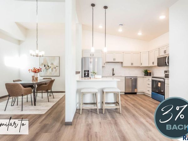 8006 E Tencate Pl, Sioux Falls, SD 57110