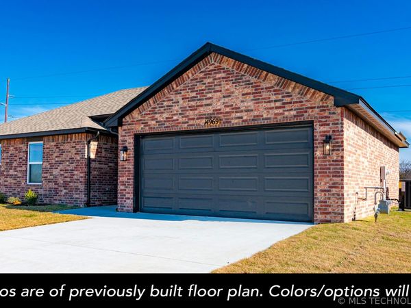 2502 W Center Street , Collinsville, OK 74021