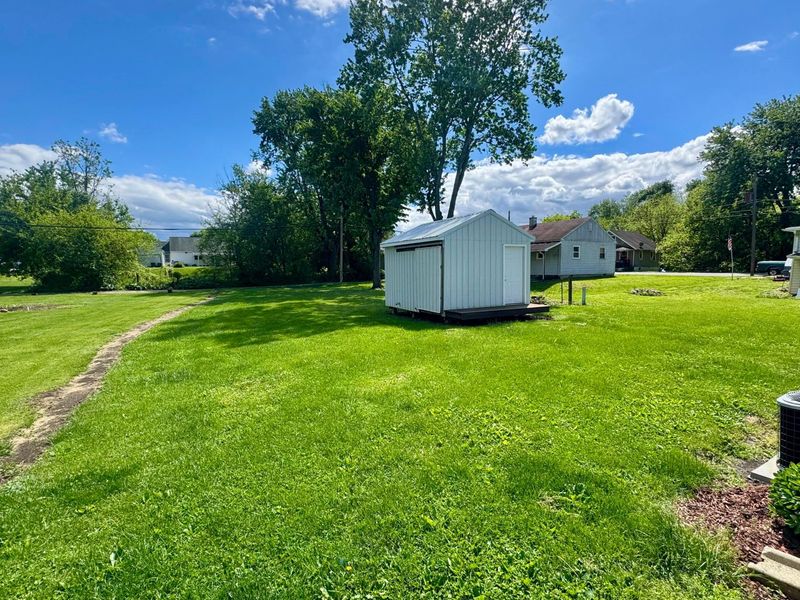 430 W Mulberry Street , Lancaster, OH 43130 Photo 3