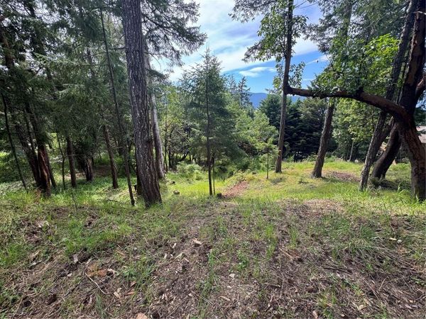 422 Elizabeth Dr , Salt Spring, BC V8K 1J5