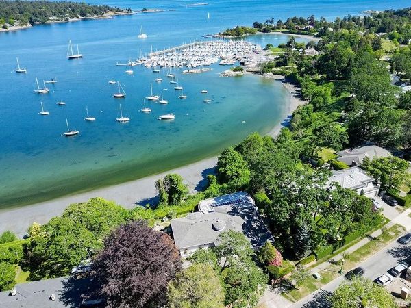 3565 Beach Dr , Oak Bay, BC V8R 6M6