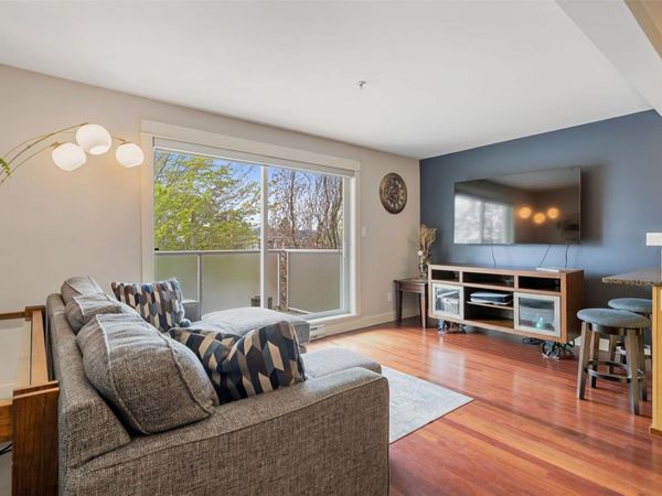 1315 Esquimalt Rd , Unit 305, Esquimalt, BC V9A 3P5