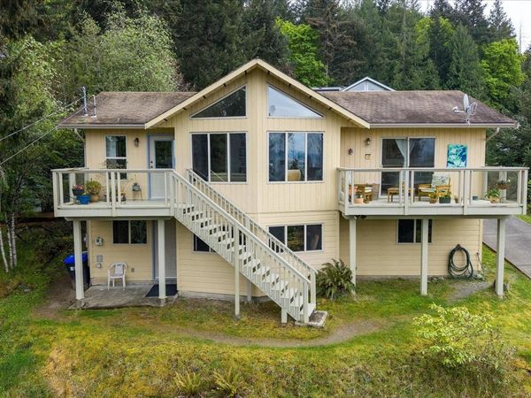 3122 DOLPHIN Dr , Nanoose Bay, BC V9P 9J2