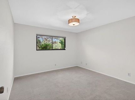 9746 Mira Del Rio Dr, Sacramento, CA 95827 Photo