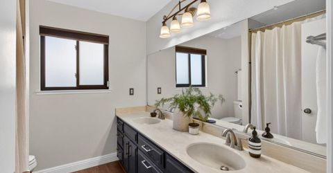9746 Mira Del Rio Dr, Sacramento, CA 95827 Photo
