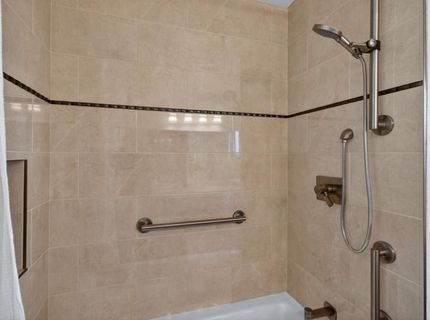 9746 Mira Del Rio Dr, Sacramento, CA 95827 Photo