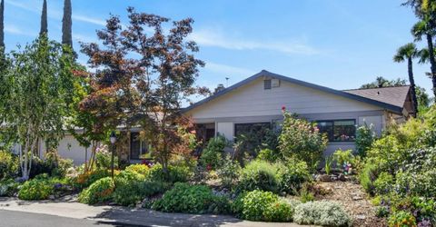 9746 Mira Del Rio Dr, Sacramento, CA 95827 Photo