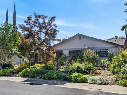 9746 Mira Del Rio Dr, Sacramento, CA 95827 Photo