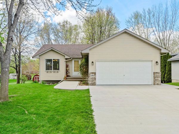 1201 Juniper Lane, Buffalo, MN 55313