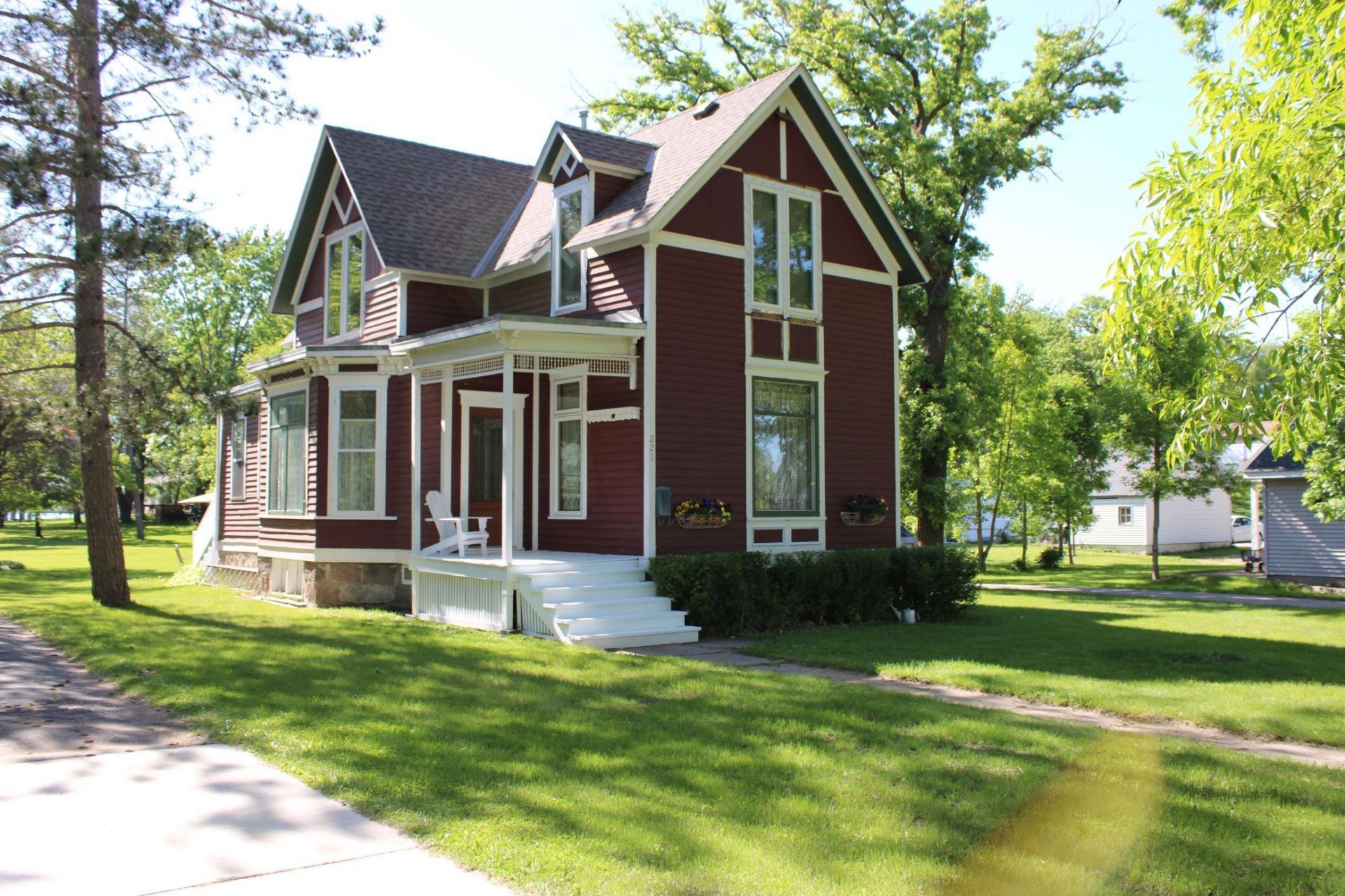 221 Main Street N, Sauk Centre, MN 56378