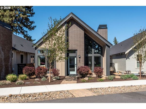 152 W Clearpine DR, Sisters, OR 97759