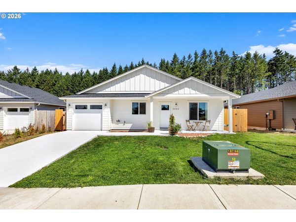 2003 APPLE RD, Winlock, WA 98596