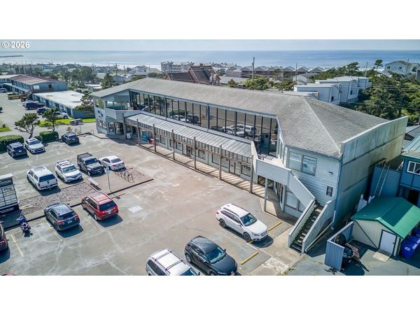 644 S COAST HWY, Newport, OR 97365
